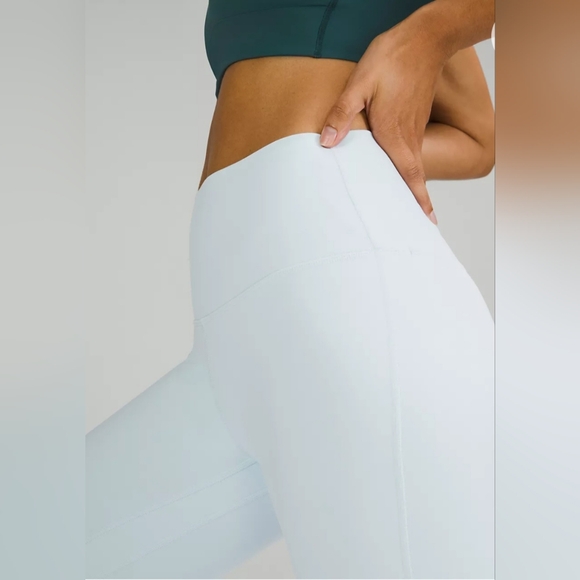 Lululemon - Picture 4 of 4